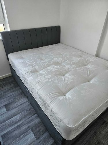 divan with headboard